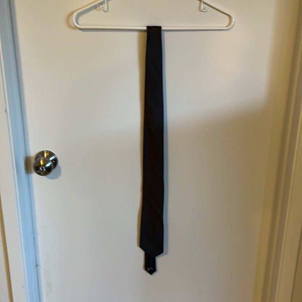 Black tie